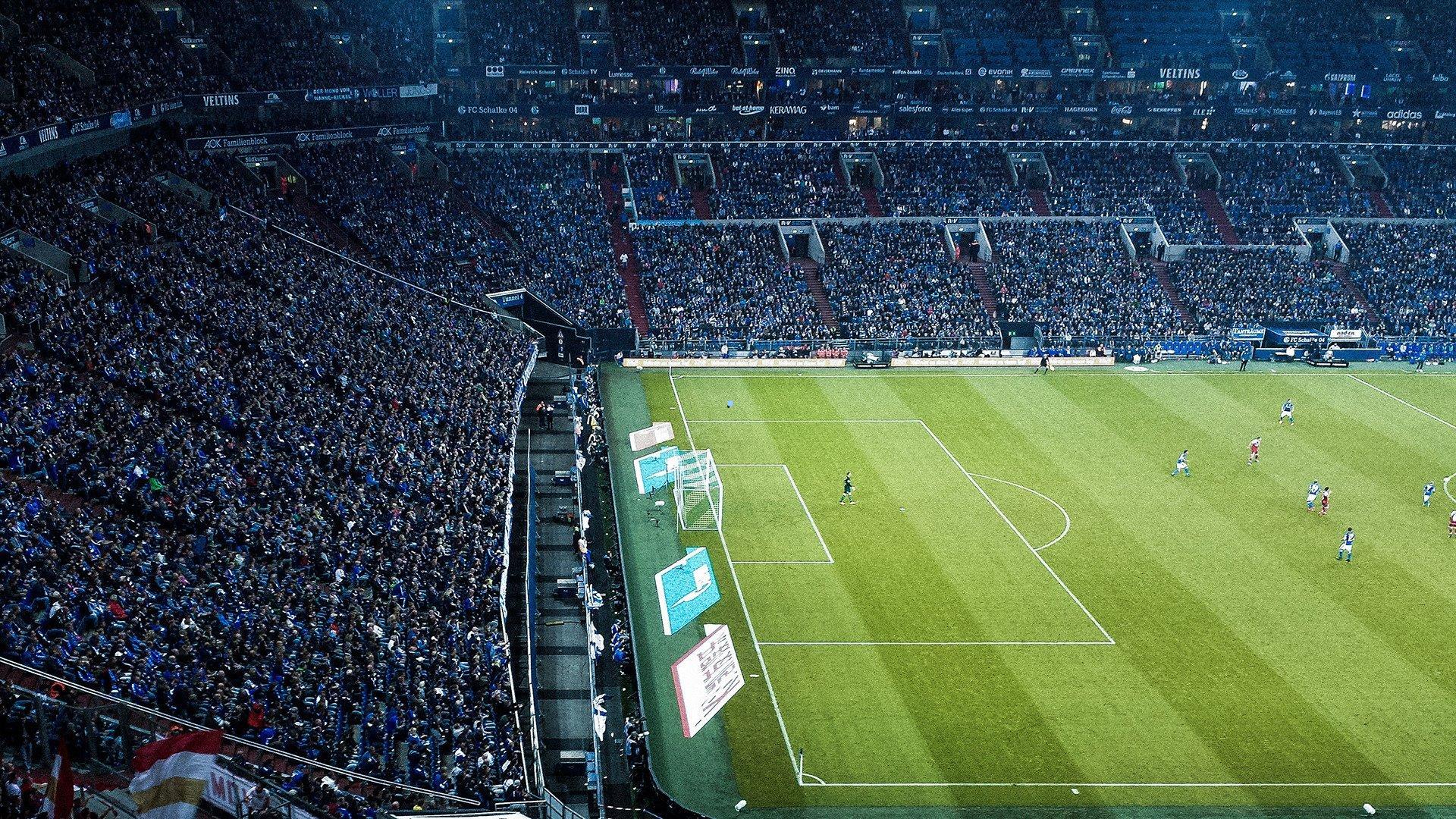 爱游戏app-法国足坛名宿图拉姆盛赞阿森纳为世界顶级球队，坦言出色表现未换胜利令人沮丧